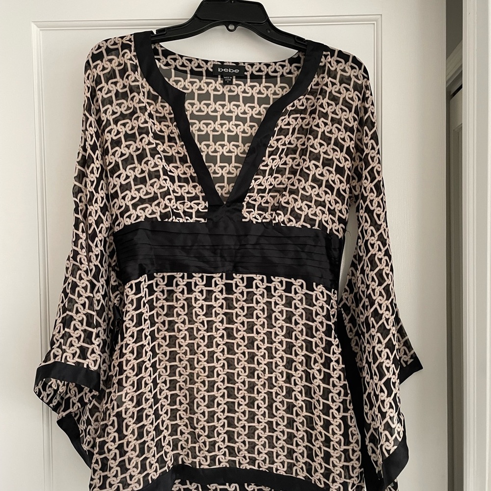Bebe sheer kimono style top 100% silk size S